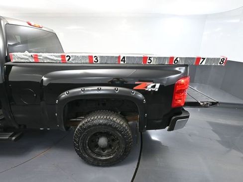 Used 2010 Chevrolet Silverado 2500 LTZ w/ LTZ Plus Package AWD/4WD image 37