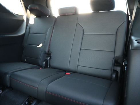 Used 2026 Chevrolet Traverse RS w/ LPO, Floor Liner Package image 35