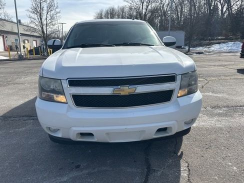 Used 2007 Chevrolet Avalanche LT w/ LT Preferred Equipment Group AWD/4WD image 8