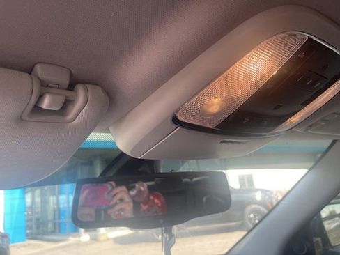 Used 2011 Jeep Grand Cherokee Limited image 7