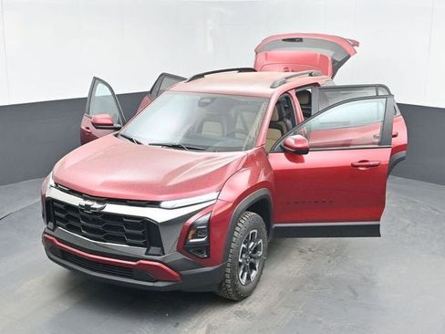 New 2026 Chevrolet Equinox ACTIV w/ Safety and Technology Package FWD image 48