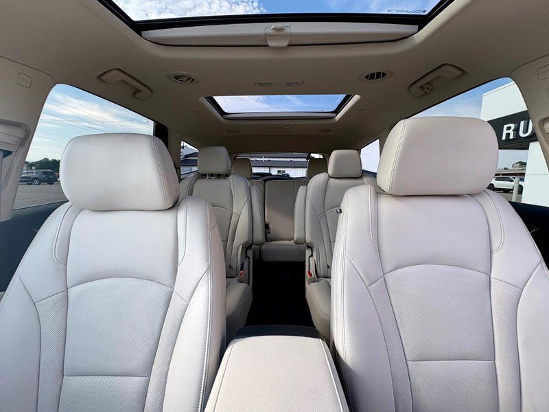Used 2023 Buick Enclave Essence w/ Experience Buick Package FWD image 29