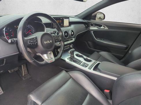 Used 2022 Kia Stinger GT1 image 5