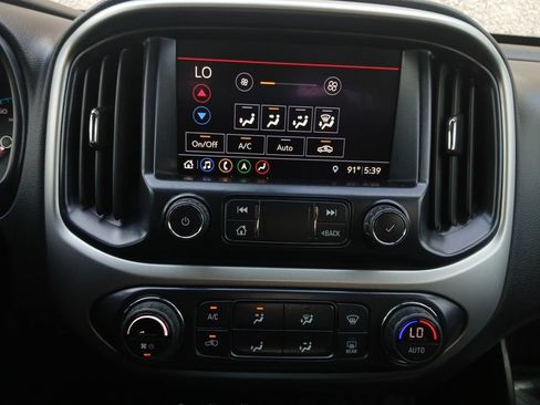 Used 2019 Chevrolet Colorado ZR2 AWD/4WD image 4