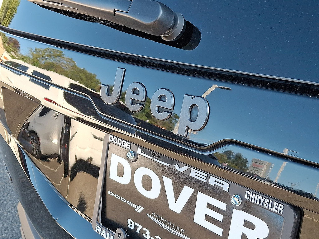 Certified 2026 Jeep Cherokee Limited AWD/4WD image 24