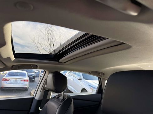 Used 2023 Honda Accord Touring image 29