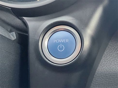 Used 2023 Toyota Sienna XLE Woodland Edition image 28