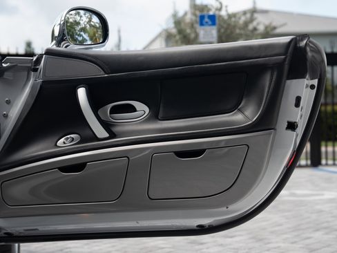Used 2002 BMW Z8 RWD image 42