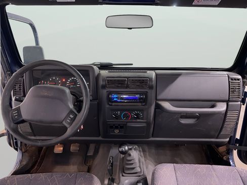 Used 2002 Jeep Wrangler Sport image 12