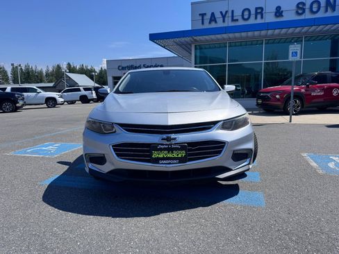 Used 2016 Chevrolet Malibu LT FWD image 2