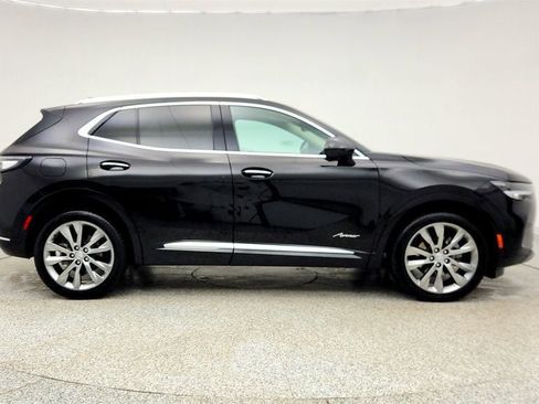 Used 2022 Buick Envision Avenir w/ Technology Package II image 4