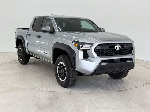 Used 2025 Toyota Tacoma TRD Off-Road w/ TRD Off Road Upgrade Package image 7