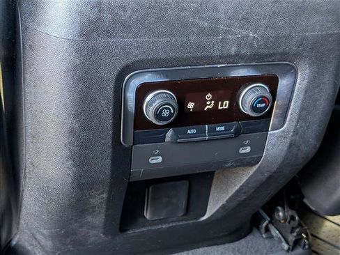 Used 2024 Chevrolet Tahoe LS RWD image 23