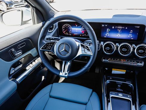 New 2026 Mercedes-Benz GLA 250 image 14