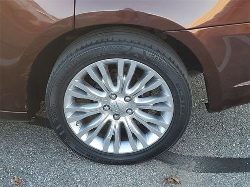 Used 2012 Chrysler 200 Limited image 28