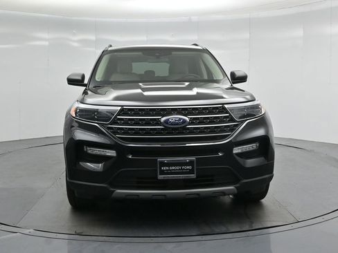 Used 2024 Ford Explorer XLT w/ Equipment Group 202A image 52