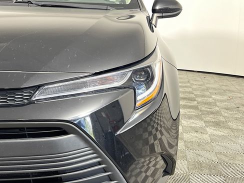 Used 2023 Toyota Corolla LE image 12