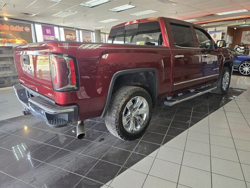 Used 2017 GMC Sierra 1500 SLT AWD/4WD image 4