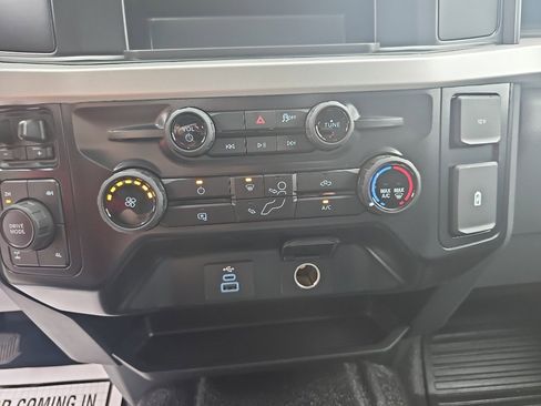 New 2025 Ford F250 XL w/ FX4 Off-Road Package image 43