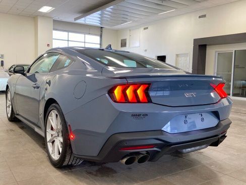 Used 2024 Ford Mustang GT Premium image 5