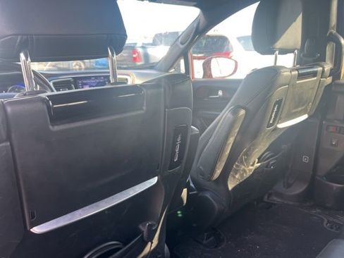 Used 2020 Chrysler Pacifica Touring-L image 6