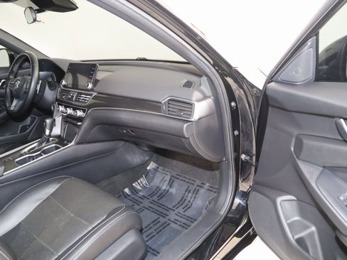 Used 2019 Honda Accord Sport image 39
