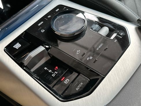 Used 2025 BMW X3 xDrive30i image 15