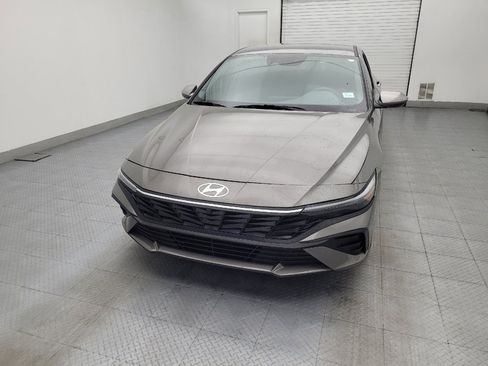 Used 2024 Hyundai Elantra SEL FWD image 15