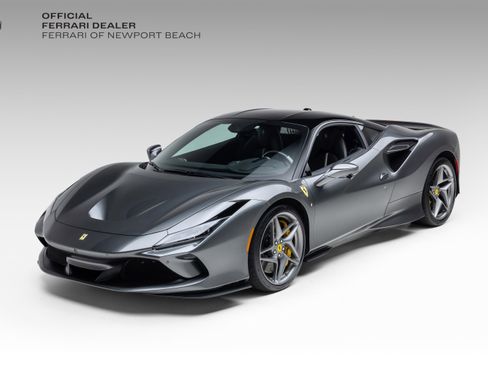 Used 2021 Ferrari F8 Tributo image 1