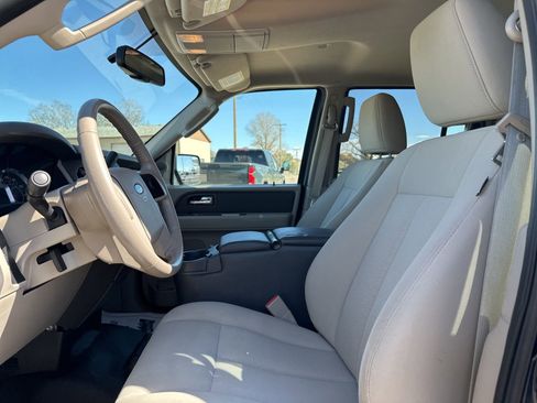 Used 2014 Ford Expedition EL XL image 5