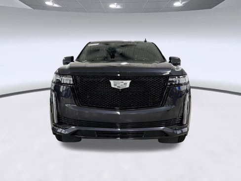 Used 2023 Cadillac Escalade Sport Platinum w/ Heavy-Duty Trailer Package AWD/4WD image 5