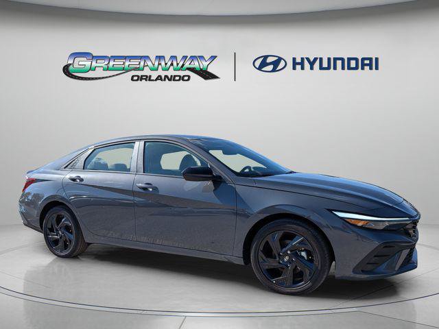 New 2026 Hyundai Elantra SEL FWD image 2