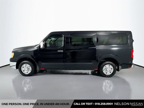 Used 2019 Nissan NV 3500 SL RWD image 8