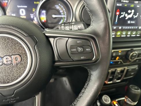 Used 2023 Jeep Wrangler Unlimited w/ Cold Weather Group image 16