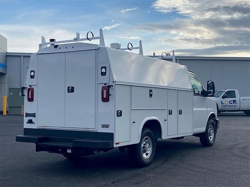 New 2025 Chevrolet Express 3500 w/ Power Convenience Package image 3