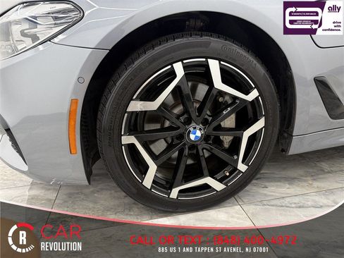 Used 2018 BMW 530e xDrive w/ M Sport Package 2 AWD/4WD image 11