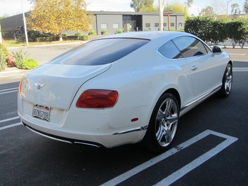 Used 2015 Bentley Continental GT image 3