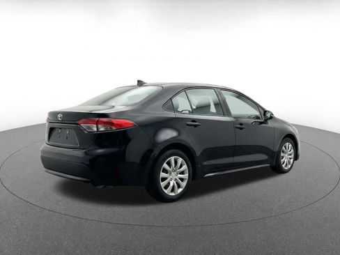 Used 2025 Toyota Corolla LE FWD image 9
