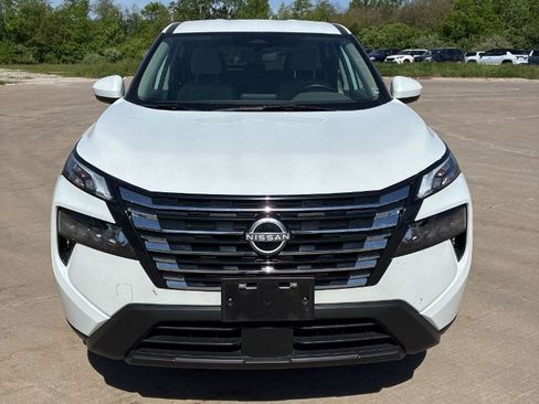 Used 2025 Nissan Rogue SV AWD/4WD image 5