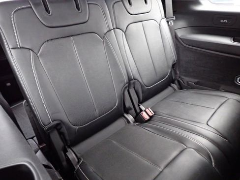 Certified 2022 Jeep Grand Cherokee L Overland image 16