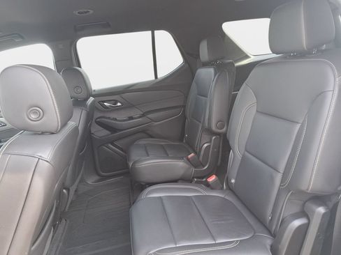 Used 2023 Chevrolet Traverse LT AWD/4WD image 16