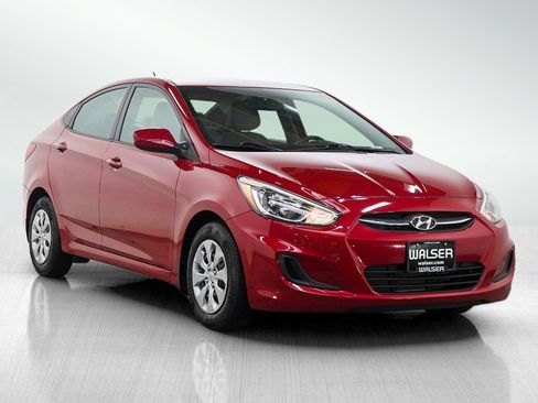 Used 2015 Hyundai Accent GLS w/ Option Group 02 image 7