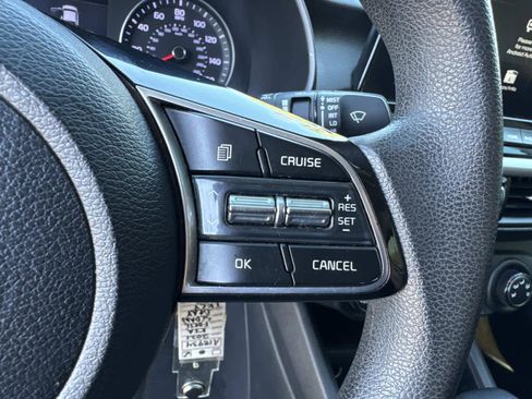 Used 2021 Kia Forte LXS image 28