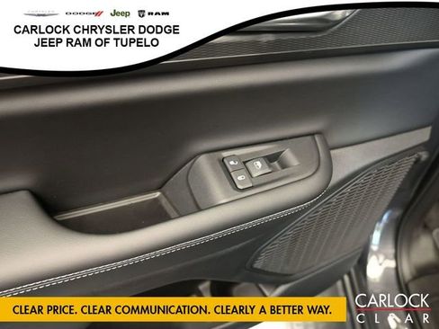 New 2025 Jeep Grand Cherokee Altitude image 31