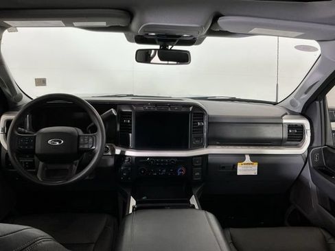 Used 2023 Ford F350 XLT w/ XLT Premium Package AWD/4WD image 28