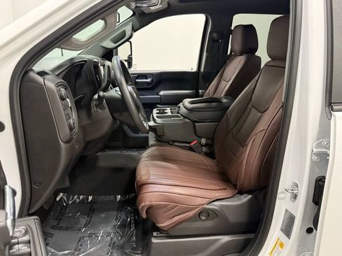 Used 2025 Chevrolet Silverado 2500 Custom w/ Custom Value Package AWD/4WD image 15