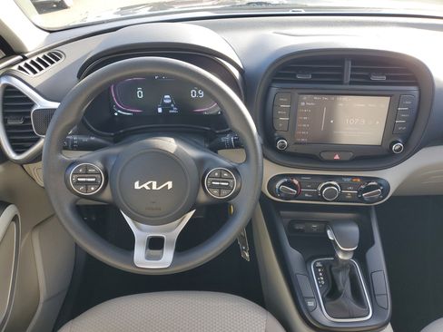 Certified 2024 Kia Soul LX image 18