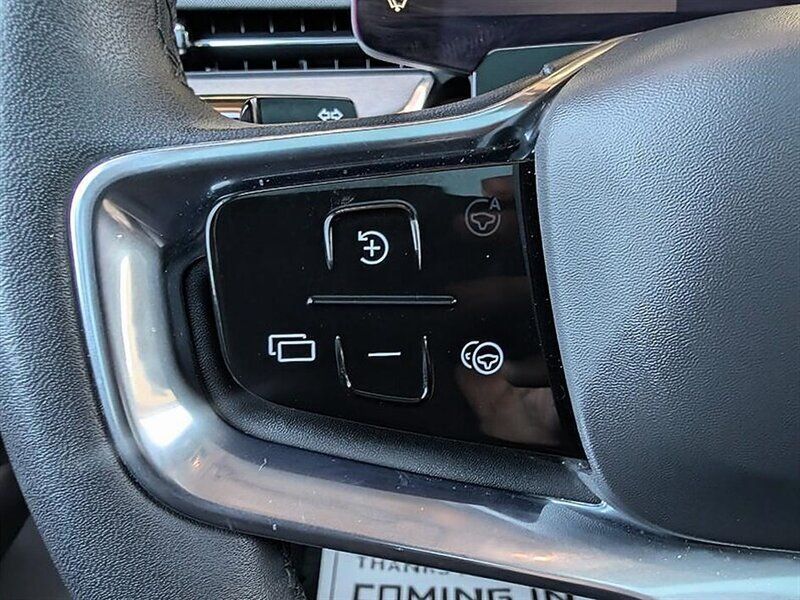 Used 2025 Volvo EX90 Ultra AWD/4WD image 21