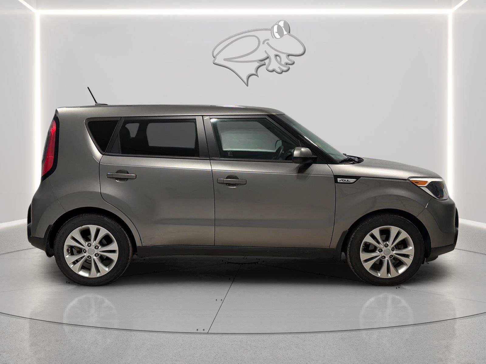 Used 2016 Kia Soul + w/ Audio Package FWD image 6