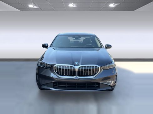 Used 2026 BMW 530i RWD image 6